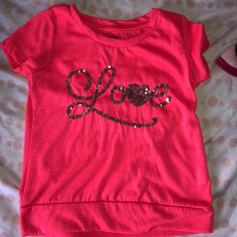 Pink tee